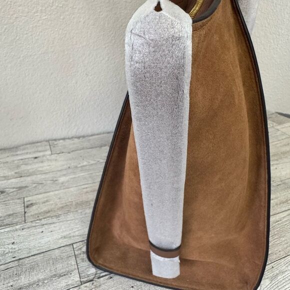 Michael Kors Avril Extra Large Tote NWT - Picture 5 of 13